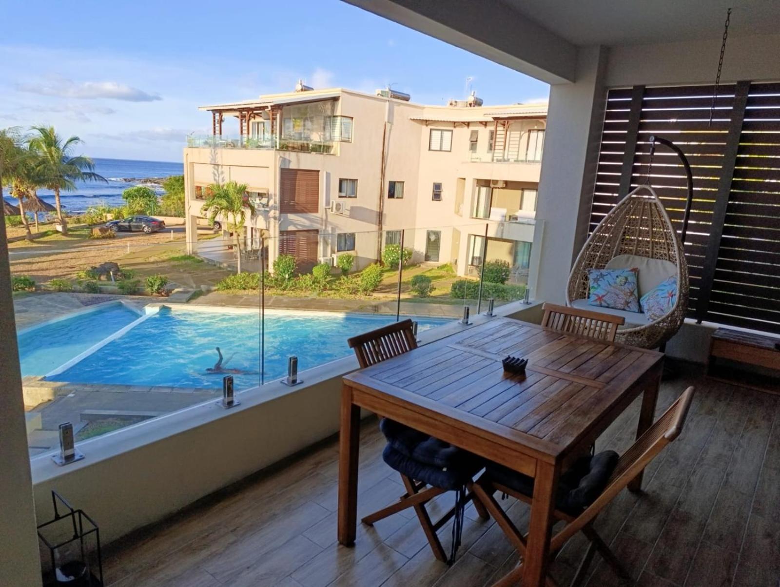 Magnificent Sea-View Apartment Flic-en-Flacq 外观 照片
